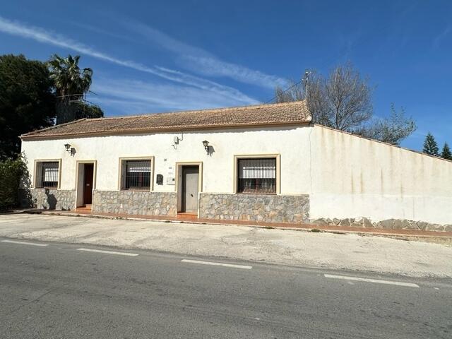Main image of property: Valencia, Alicante, Heredades