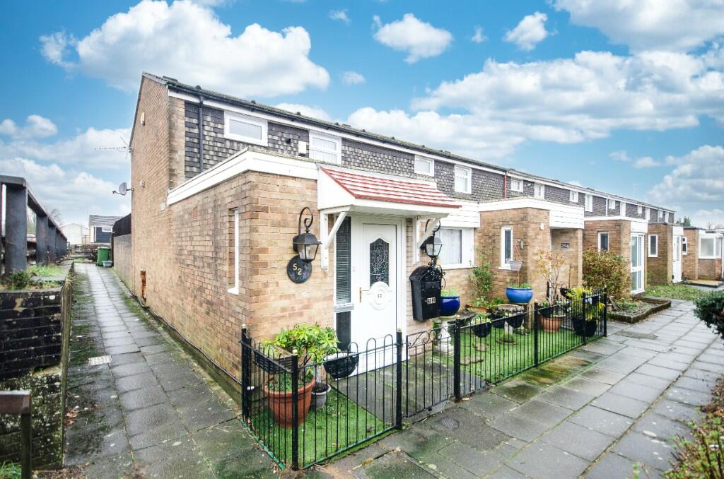 3 bedroom end of terrace house for sale in Lower Brownhill Road
