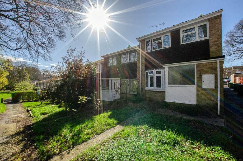 3 bedroom end of terrace house for sale in Melville Close, Southampton, Hampshire, SO16
