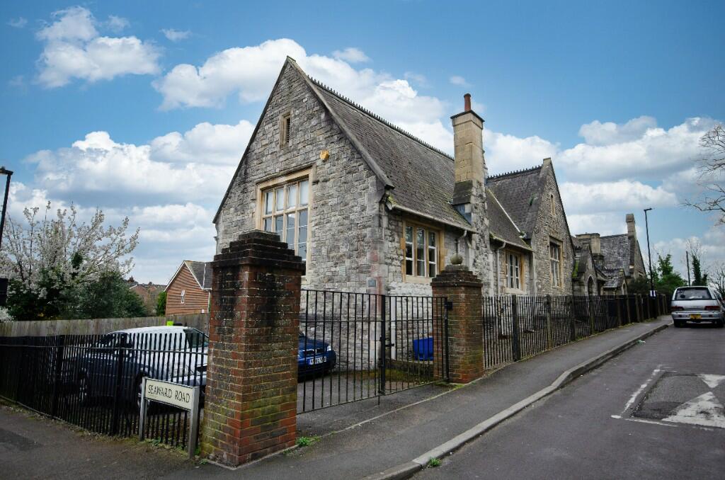 2 bedroom end of terrace house for sale in The Old School, Peartree Road, Southampton, SO19