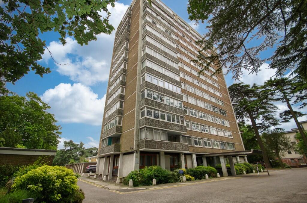 Main image of property: Bassett Avenue, Southampton, Hampshire, SO16