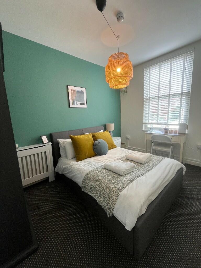 Main image of property: 1 Dean Lane, Bristol, BS3