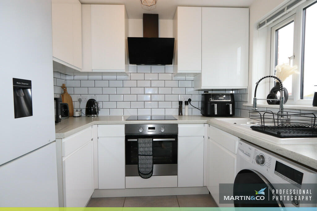 Additional property image - Heol Booths, St Edeyrns