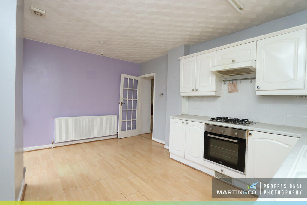 Additional property image - Edwardsville, Treharris