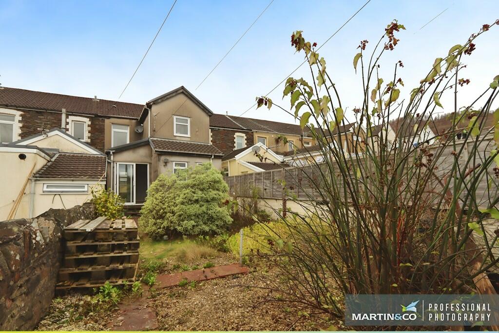 Additional property image - Edwardsville, Treharris