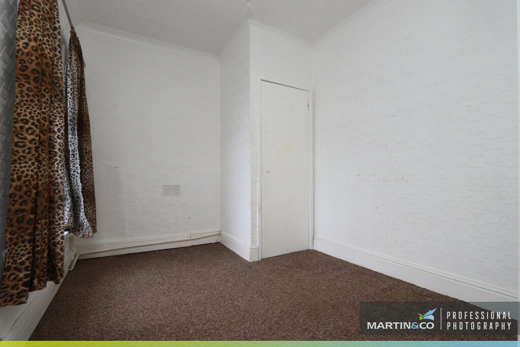 Additional property image - Edwardsville, Treharris