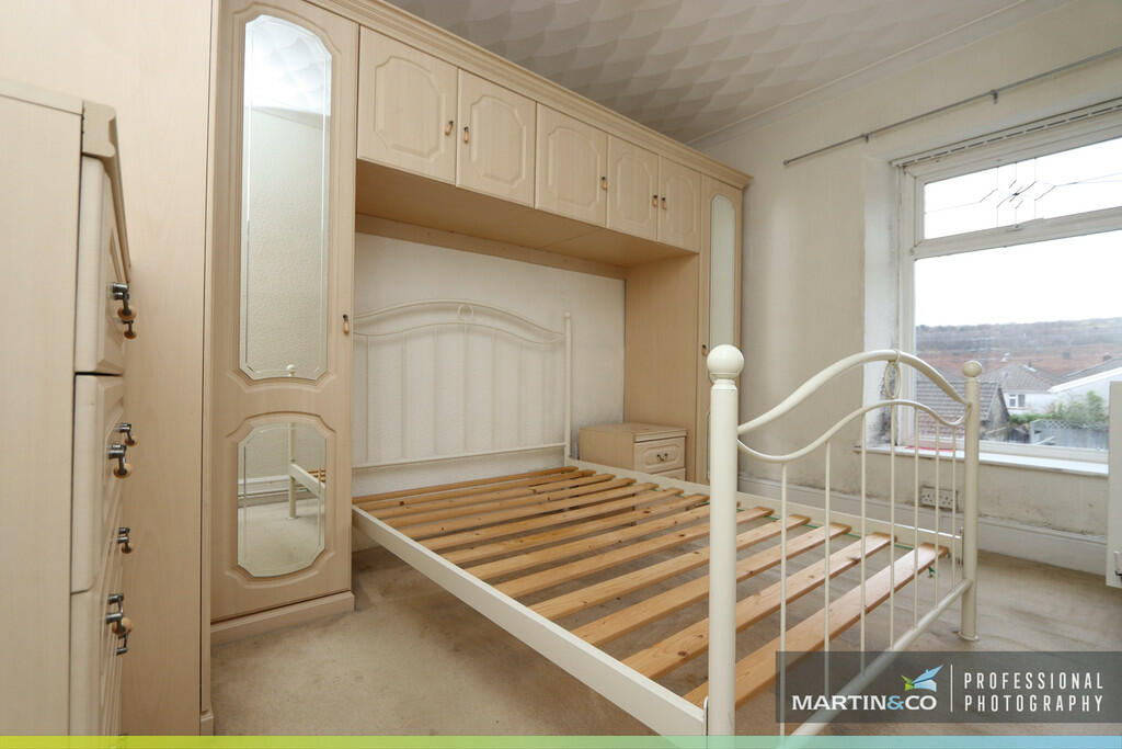 Additional property image - Edwardsville, Treharris