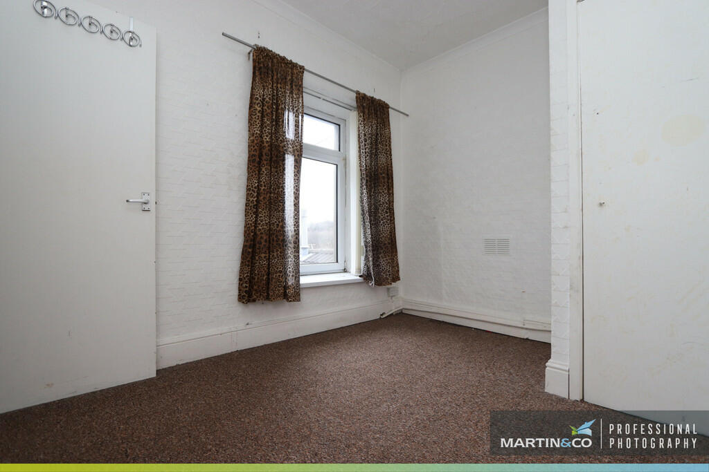 Additional property image - Edwardsville, Treharris