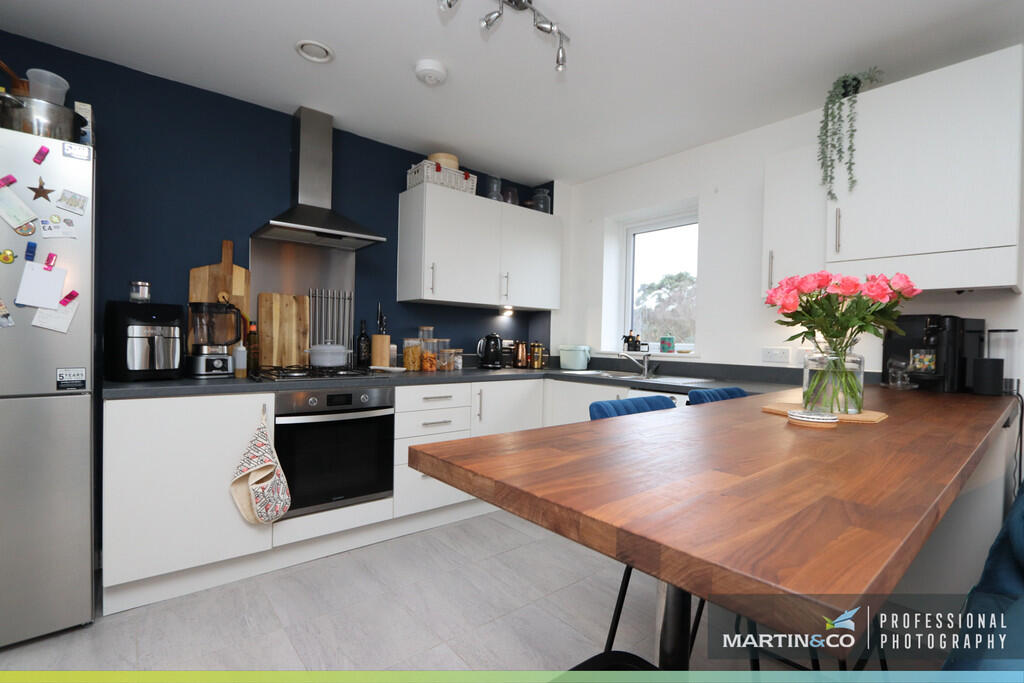 Additional property image - Captain's View, Llanrumney