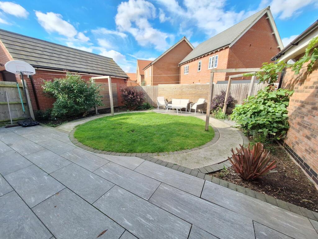Additional property image - Russett Avenue, Nuneaton, CV11 6YW