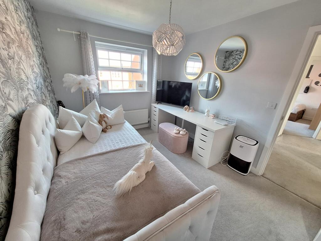 Additional property image - Russett Avenue, Nuneaton, CV11 6YW