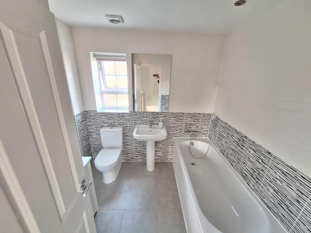 Additional property image - Russett Avenue, Nuneaton, CV11 6YW