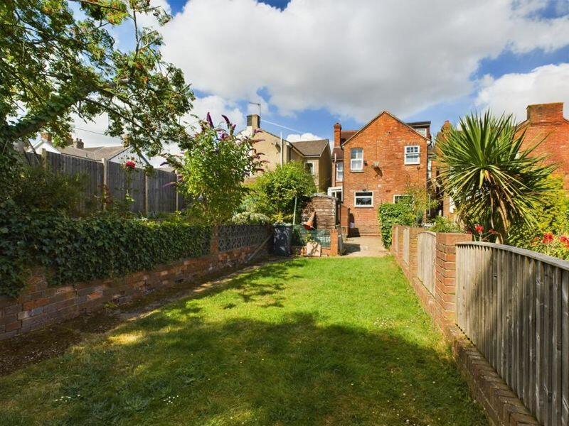 3 bedroom semidetached house for sale in Lavender Hill, Tonbridge, TN9