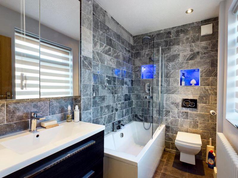 3 bedroom semidetached house for sale in Sandhurst Avenue, Pembury, TN2