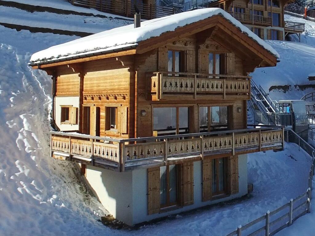 Main image of property: Chalet Petit Sapin