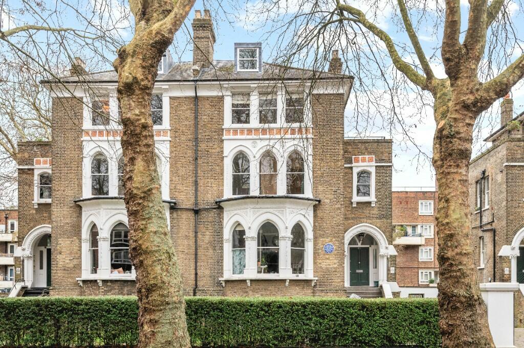 1 bedroom flat for sale in Highbury New Park, London, N5