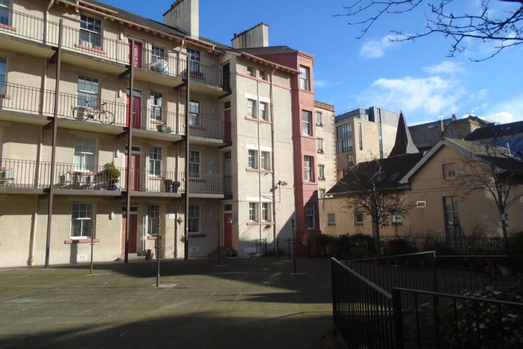 Main image of property: Tron Square, Edinburgh, Midlothian, EH1