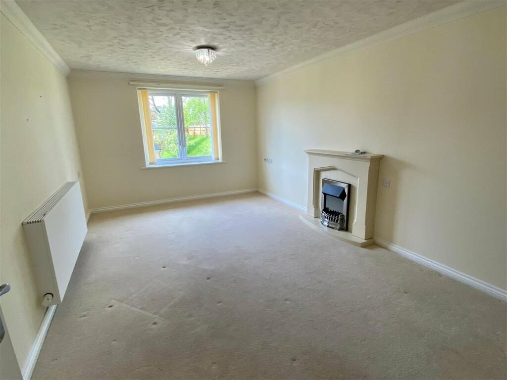 1 bedroom retirement property for sale in Wetherby, Tatterton Lodge