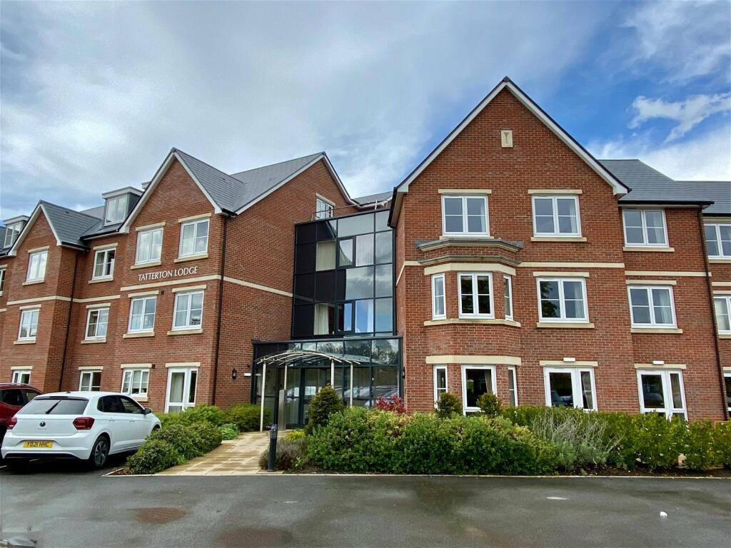 1 bedroom flat for sale in Wetherby, Tatterton Lodge, York Road, LS22