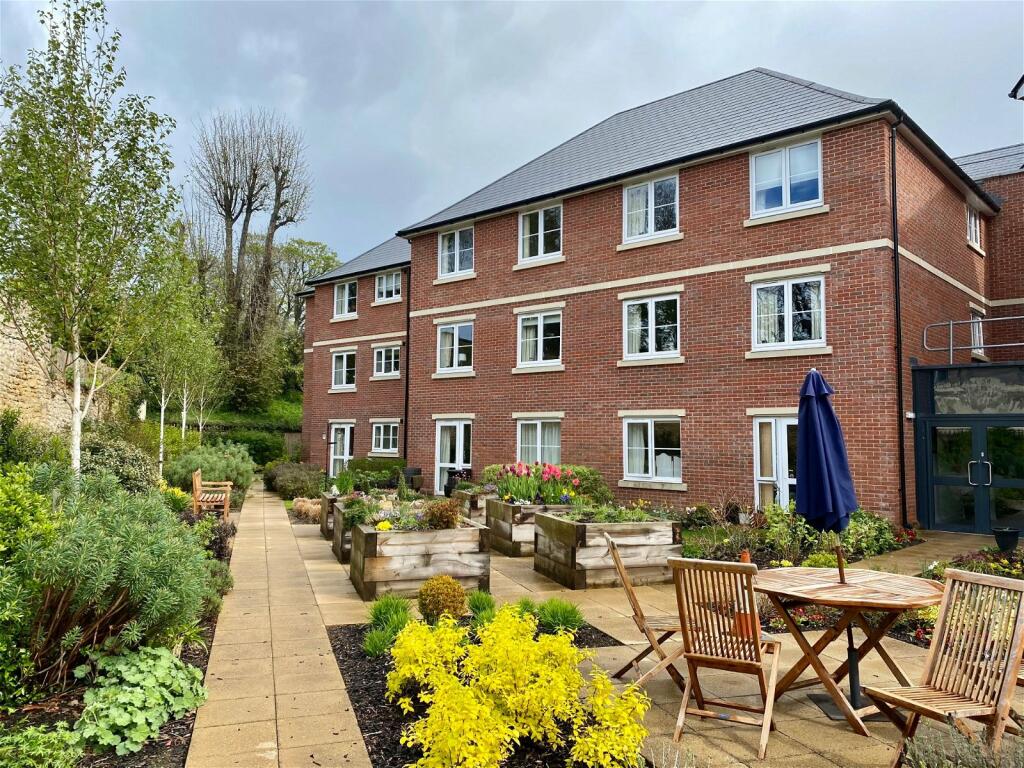 1 bedroom retirement property for sale in Wetherby, Tatterton Lodge