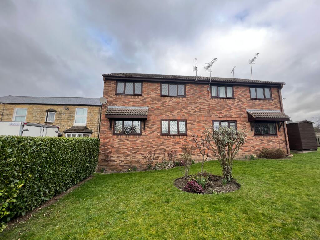 2 bedroom flat for sale in Wetherby, The Moorlands, LS22