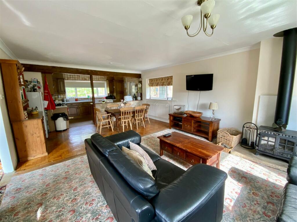 3 bedroom detached bungalow for sale in Tadcaster, Green Lane, Stutton, LS24