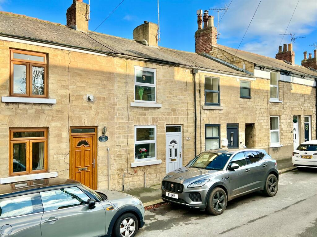 2 bedroom cottage for sale in Albion Street, Clifford, Wetherby, LS23
