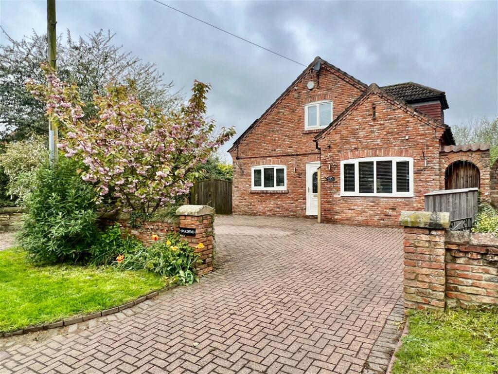Main image of property: Cowthorpe, Oak Road, LS22