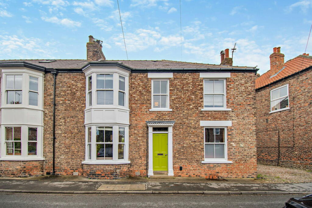 4 bedroom semidetached house for sale in Tockwith, Marston Road, York