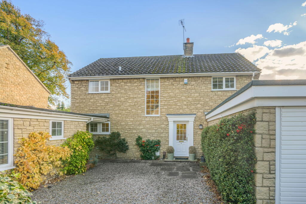 Main image of property: Boston Spa, Beeches End, LS23