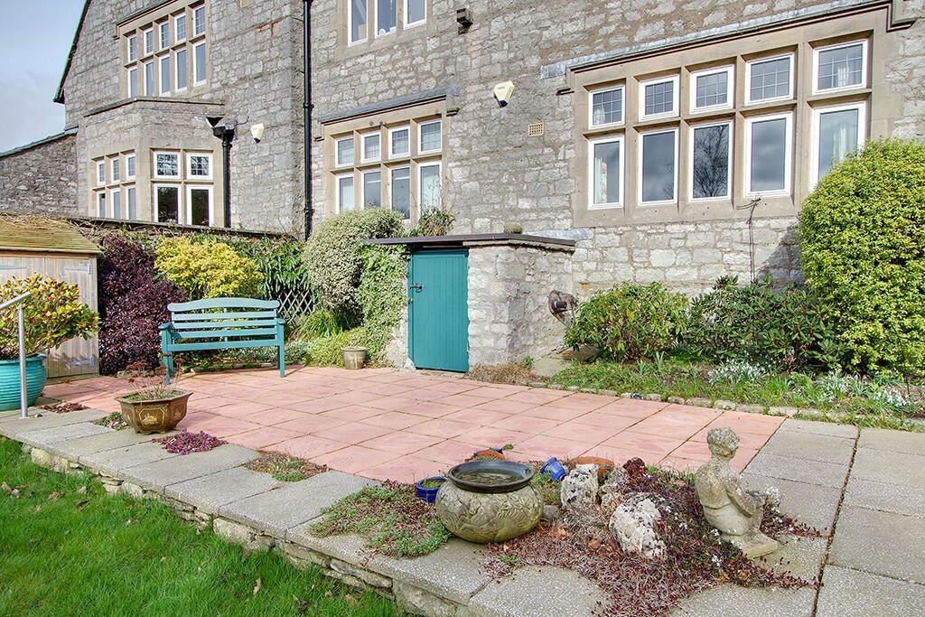 1 bedroom apartment for sale in 4 Highfield Hall, Barrows Green, Near