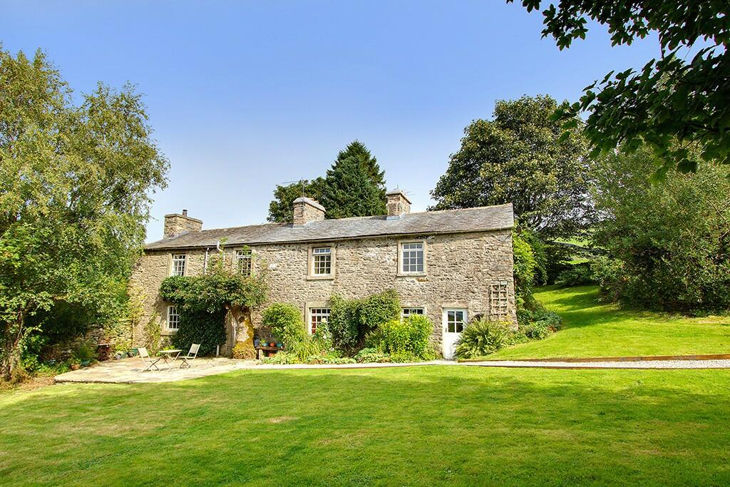 4 bedroom detached house for sale in Langthwaite, Casterton, LA6 2NH, LA6