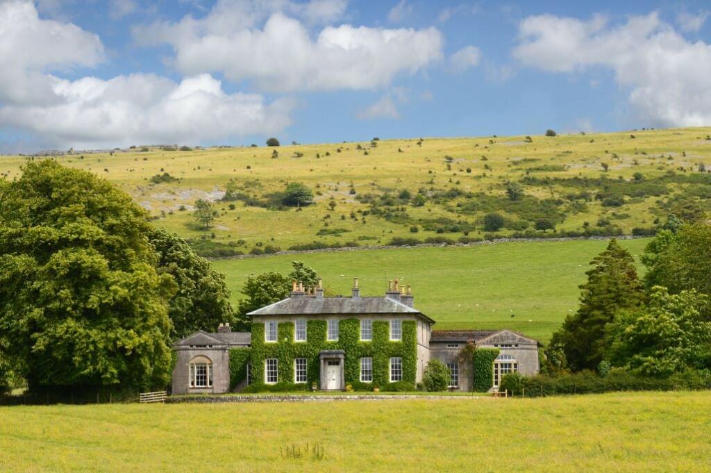 10 bedroom country house for sale in Longlands, Cartmel, LA11 6HJ, LA11