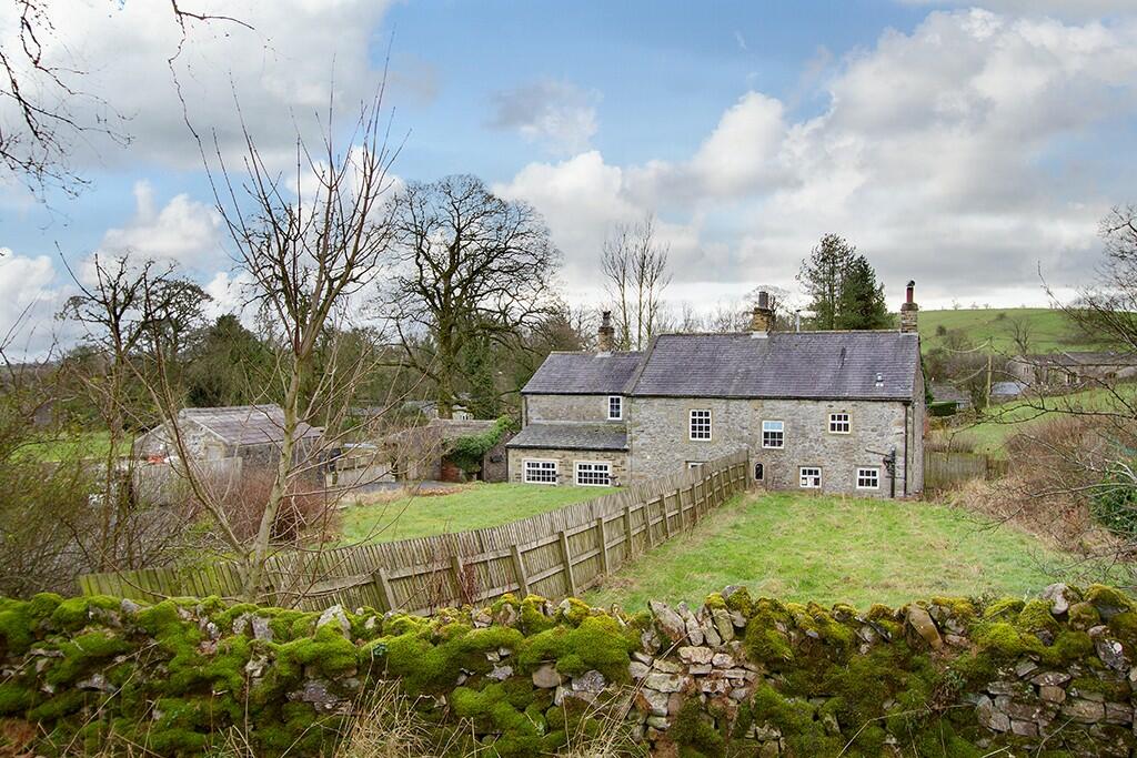 Additional property image - HILL TOP FARMHOUSE, CONISTON COLD, BD23 4EA
