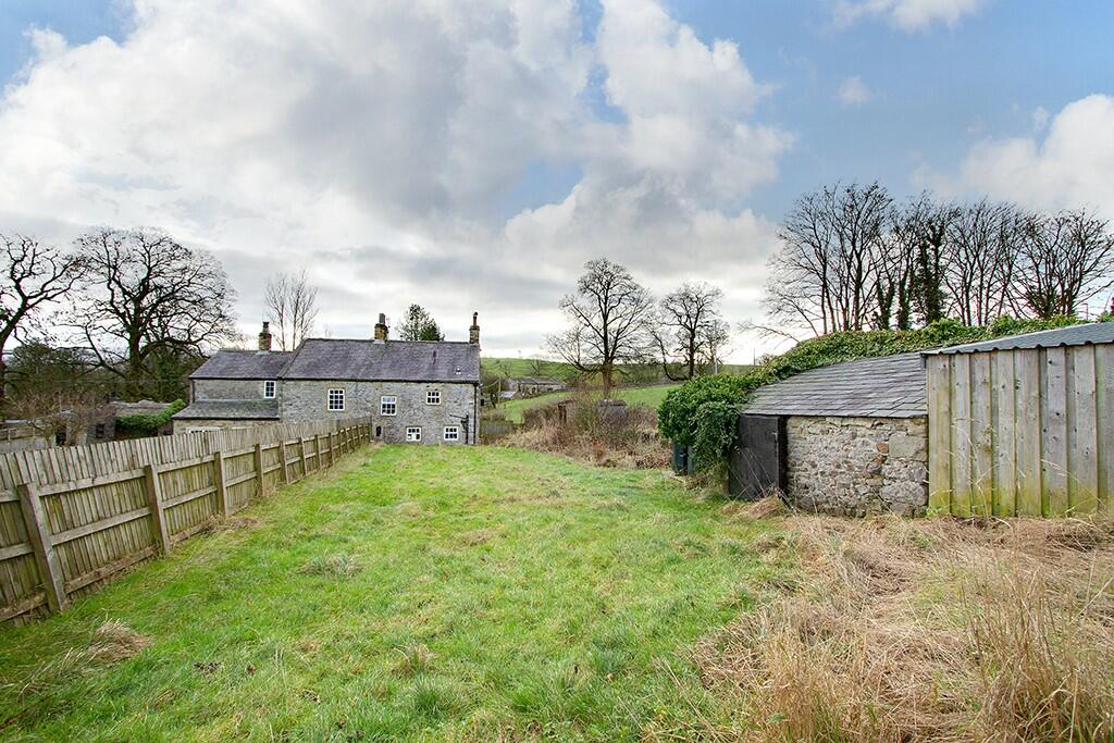 Additional property image - HILL TOP FARMHOUSE, CONISTON COLD, BD23 4EA