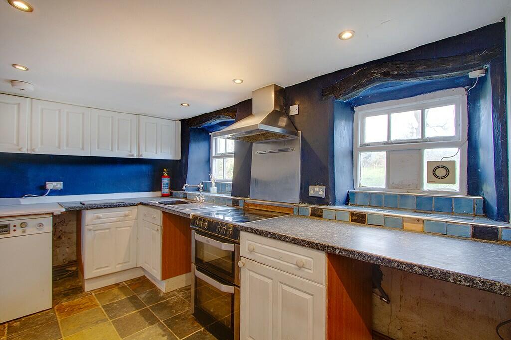 Additional property image - HILL TOP FARMHOUSE, CONISTON COLD, BD23 4EA