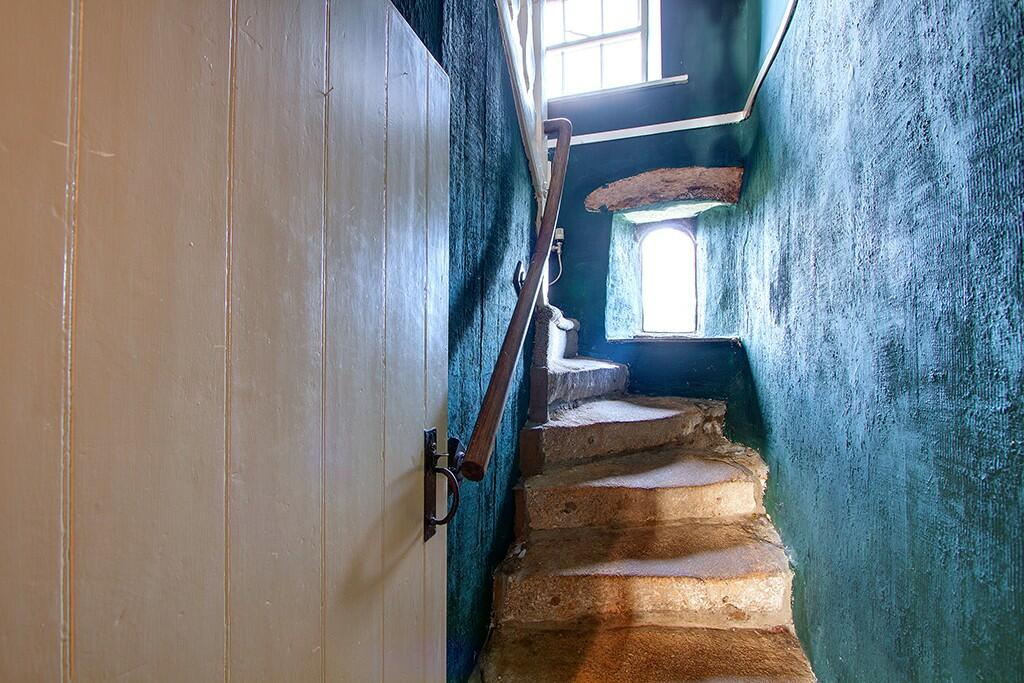Additional property image - HILL TOP FARMHOUSE, CONISTON COLD, BD23 4EA