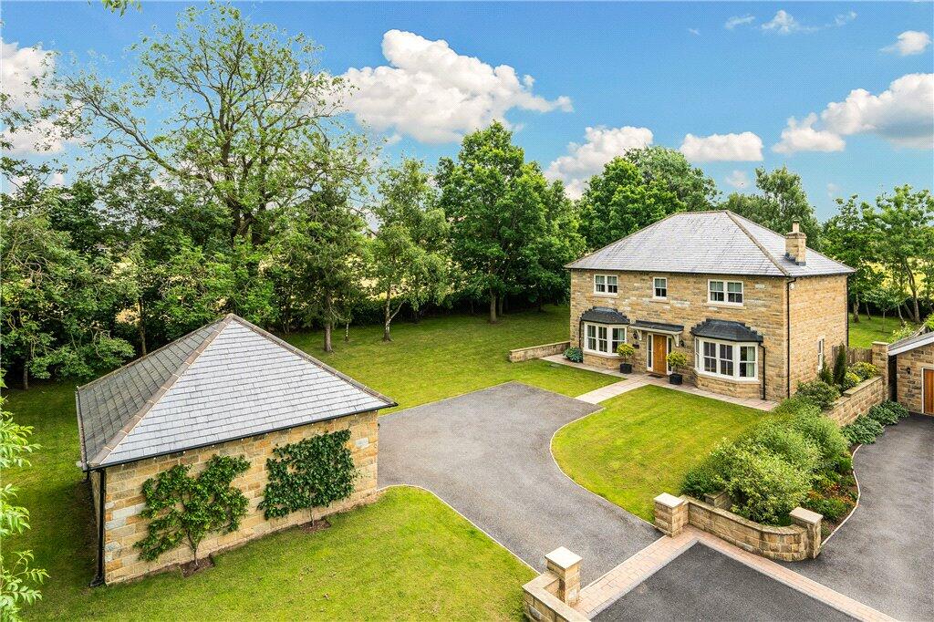 4 bedroom detached house for sale in Herdsmans Court, Scotton