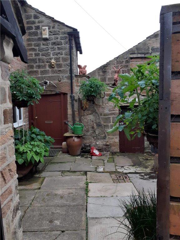 1 bedroom end of terrace house for sale in Main Street, East Keswick