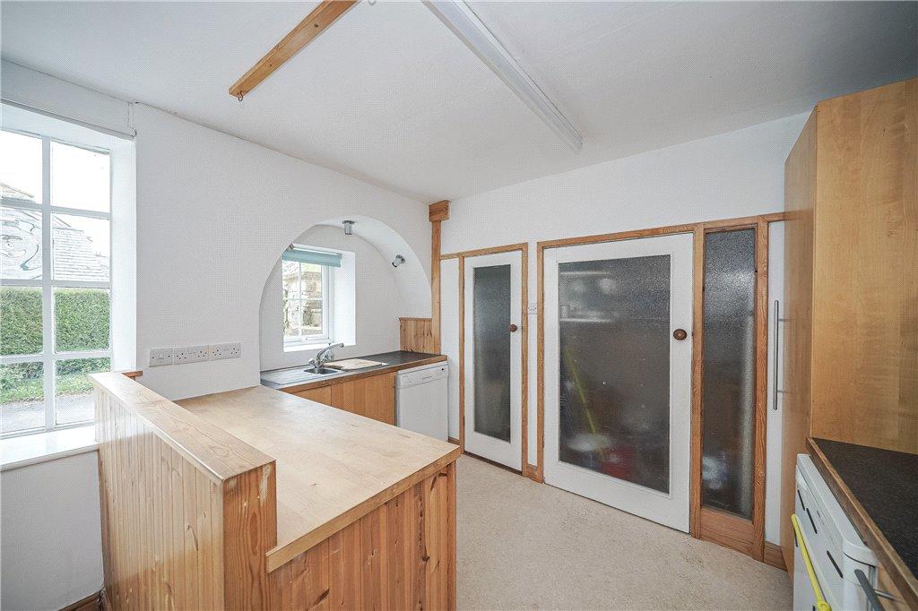 4 bedroom semidetached house for sale in High Street, Boston Spa