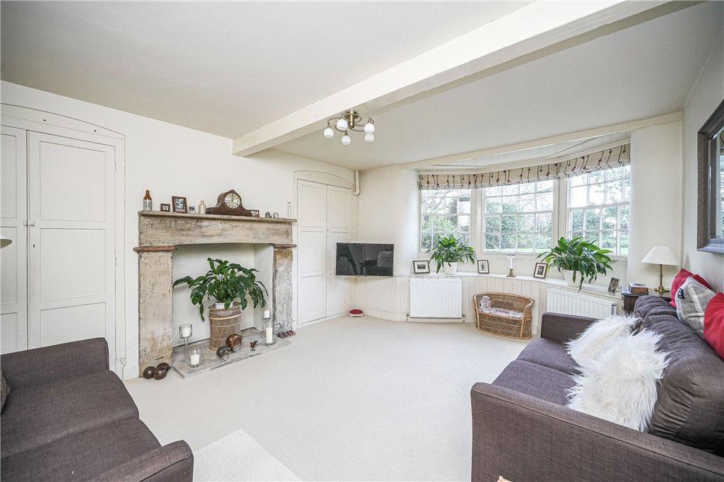 4 bedroom end of terrace house for sale in High Street, Boston Spa