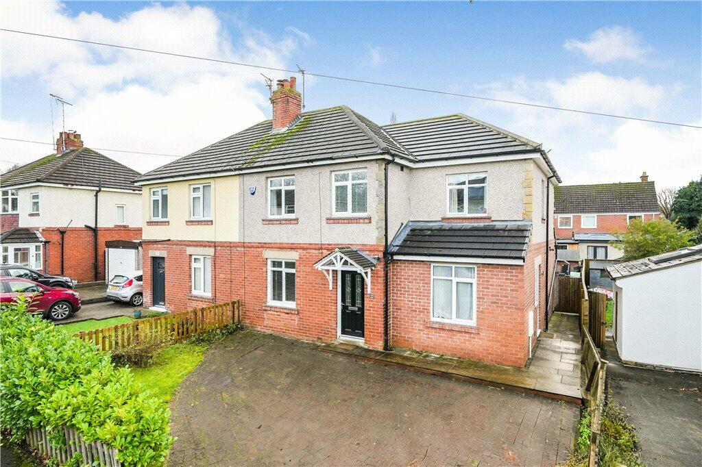 4 bedroom semidetached house for sale in Brookside, Collingham