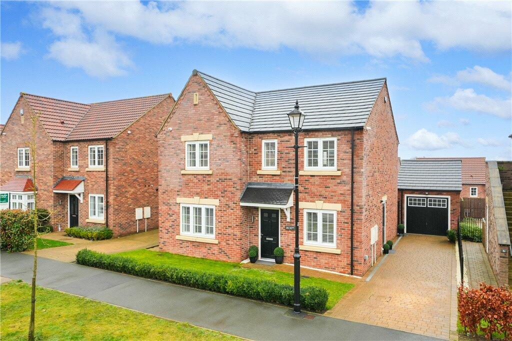 4 bedroom detached house for sale in Pentagon Way, Wetherby, West Yorkshire, LS22
