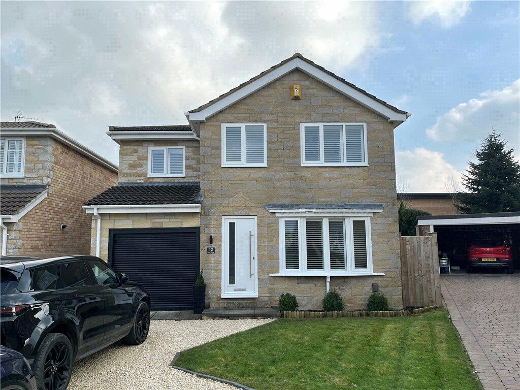 4 bedroom detached house for sale in Pine Close, Wetherby, West Yorkshire, LS22