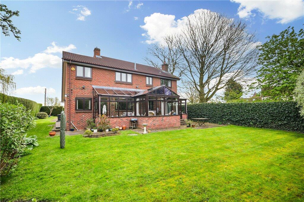 4 bedroom detached house for sale in Lumby Hill, Monk Fryston, Leeds, LS25