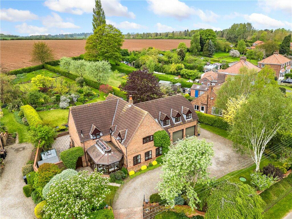 5 bedroom detached house for sale in Kirk Hammerton Lane, Green Hammerton, York, YO26
