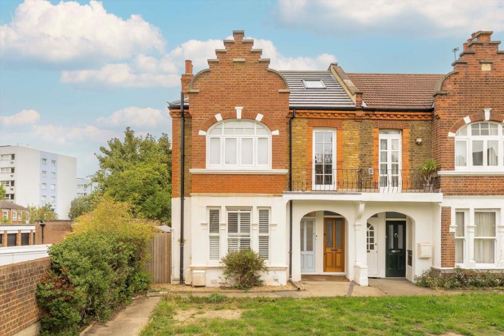 Main image of property: Bedford Hill, Balham