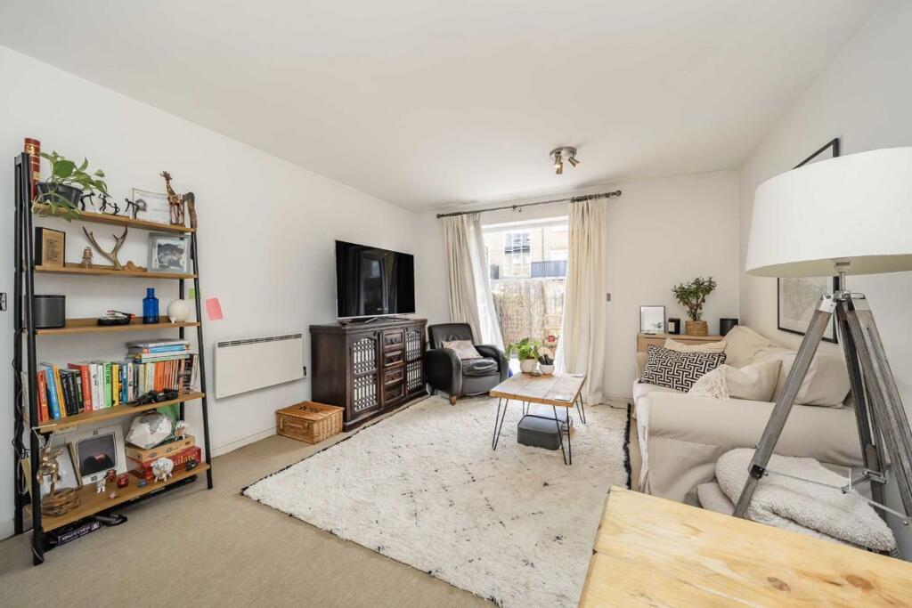 Main image of property: Garratt Lane, Earlsfield