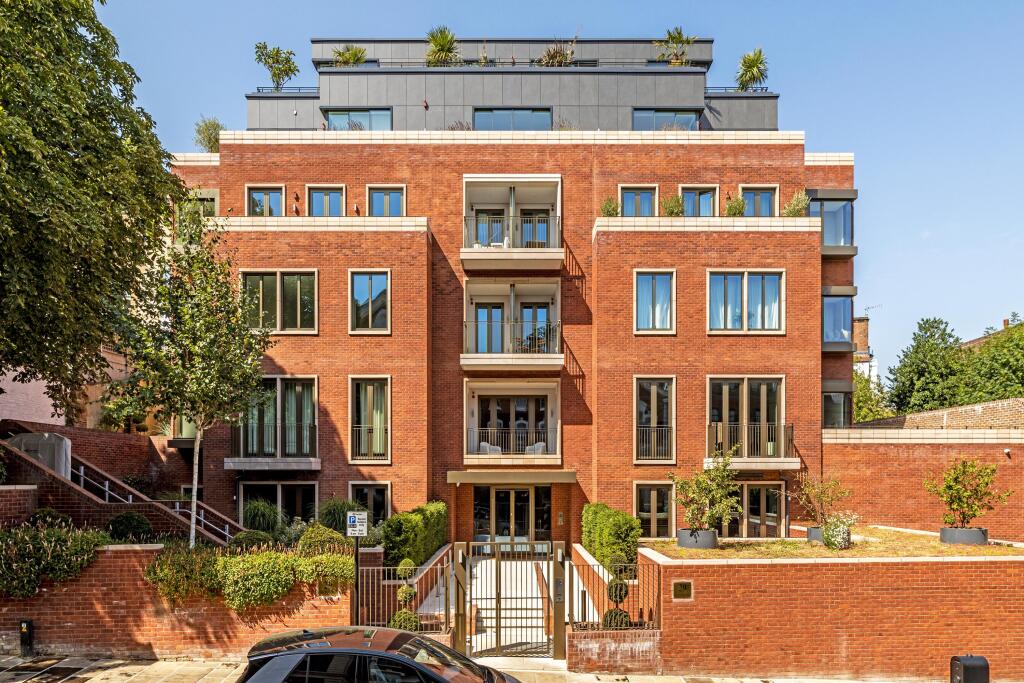 Main image of property: New End, London, NW3