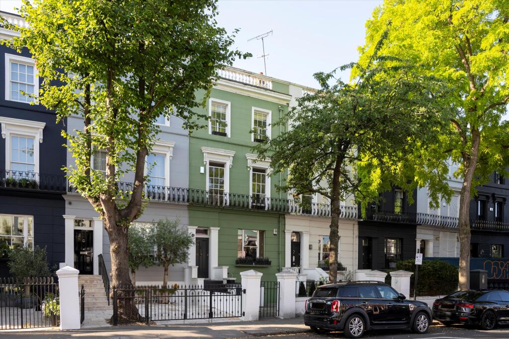 Main image of property: Westbourne Grove, Notting Hill, W11